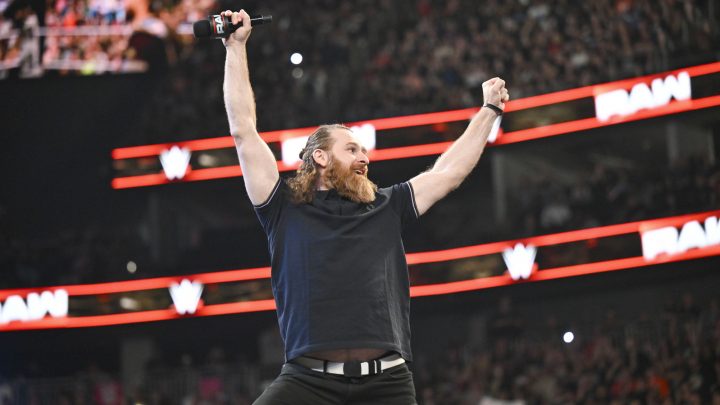 Sami Zayn recoge la victoria clasificatoria del rey del anillo en WWE Raw después de La Asistencia de LA Knight