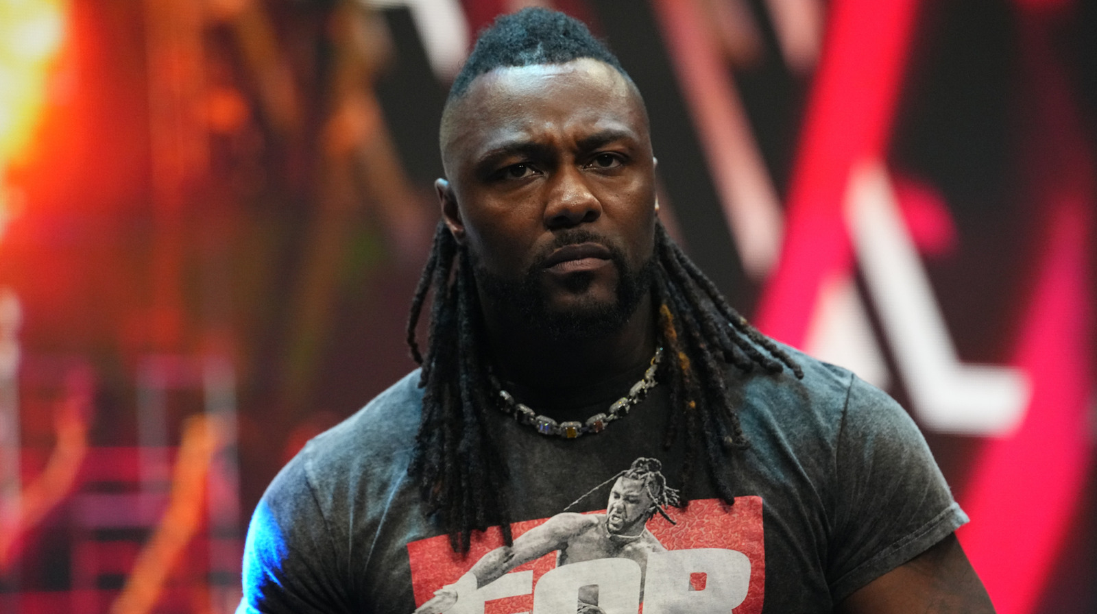 Swerve Strickland llama a este ex adversario el "personaje principal" de AEW