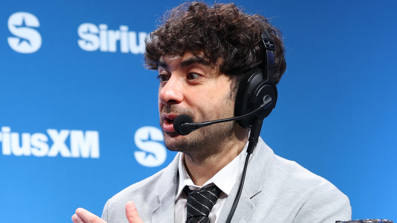 Tony Khan comenta sobre división reciente de WBD, posible efecto en AEW