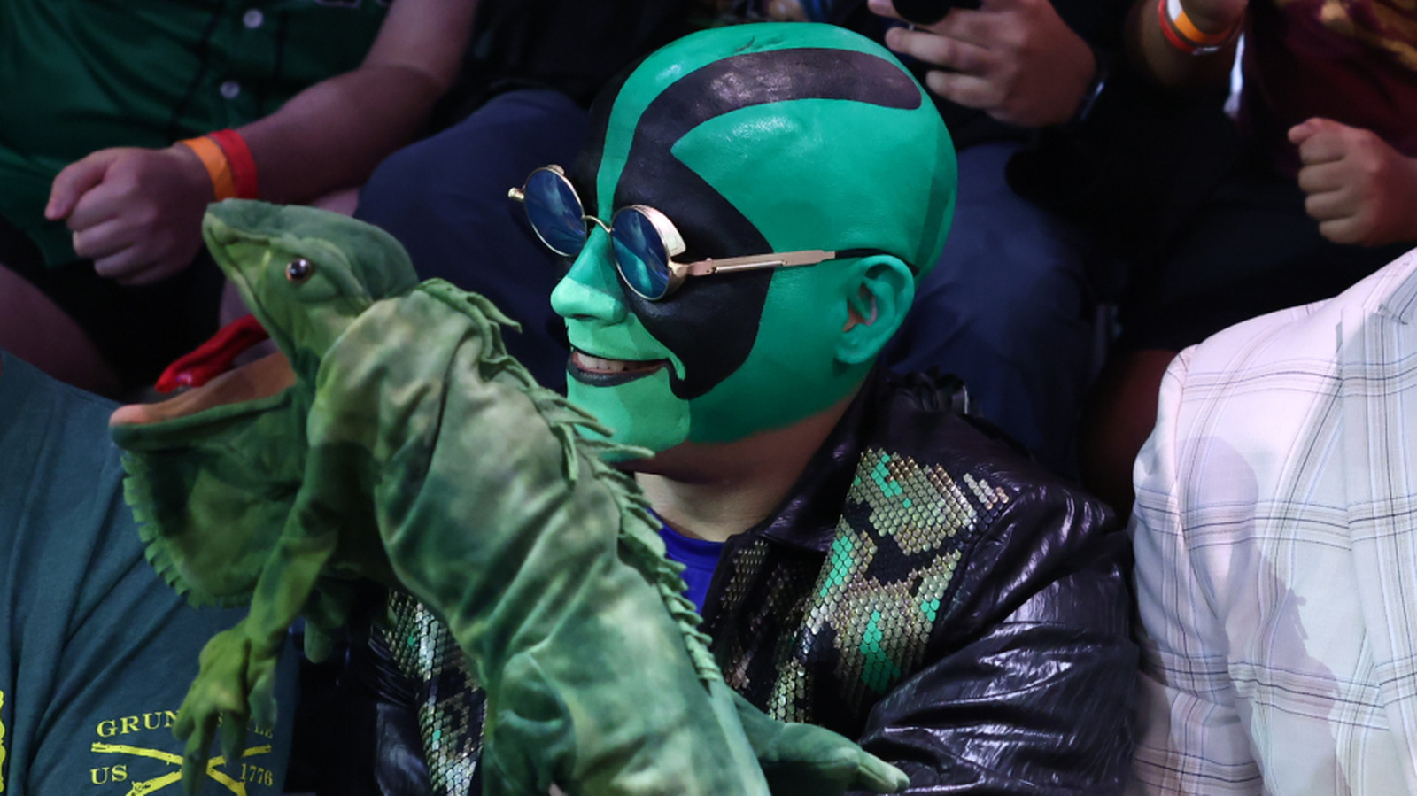 ¿Cómo se ve el Sr. Iguana de AAA debajo de todo ese maquillaje?