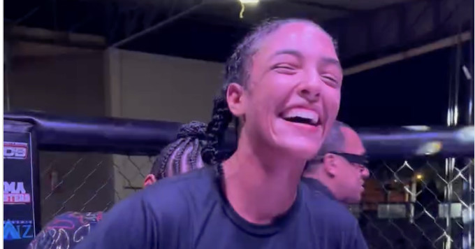 Alice Pereira, de 19 años, para el debut de UFC en NOCHE UFC 3