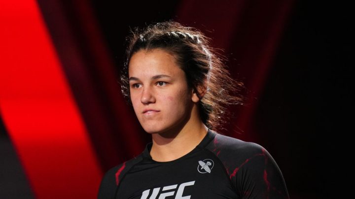 Bella Mir se dirige a Timeline para unirse a la lista de UFC, pero admite que 'la lucha libre es mi prioridad en este momento'