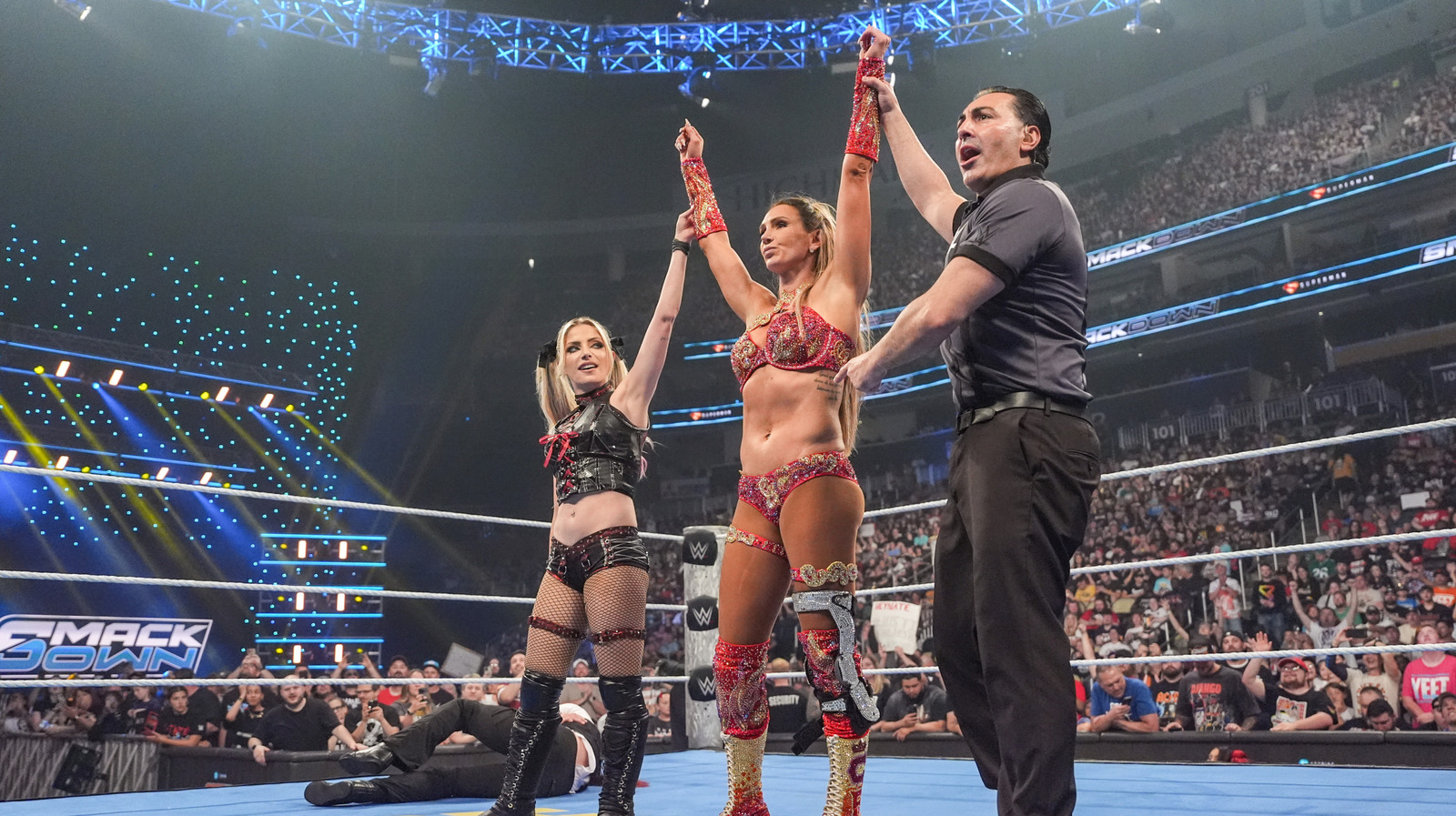 Charlotte Flair, Alexa Bliss desafiará los títulos de etiquetas para mujeres de la WWE en Evolution 2025