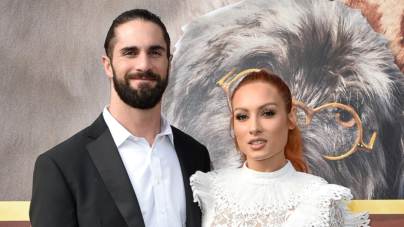 Estrellas de la WWE Becky Lynch & Seth Rollins 'Beach House robada