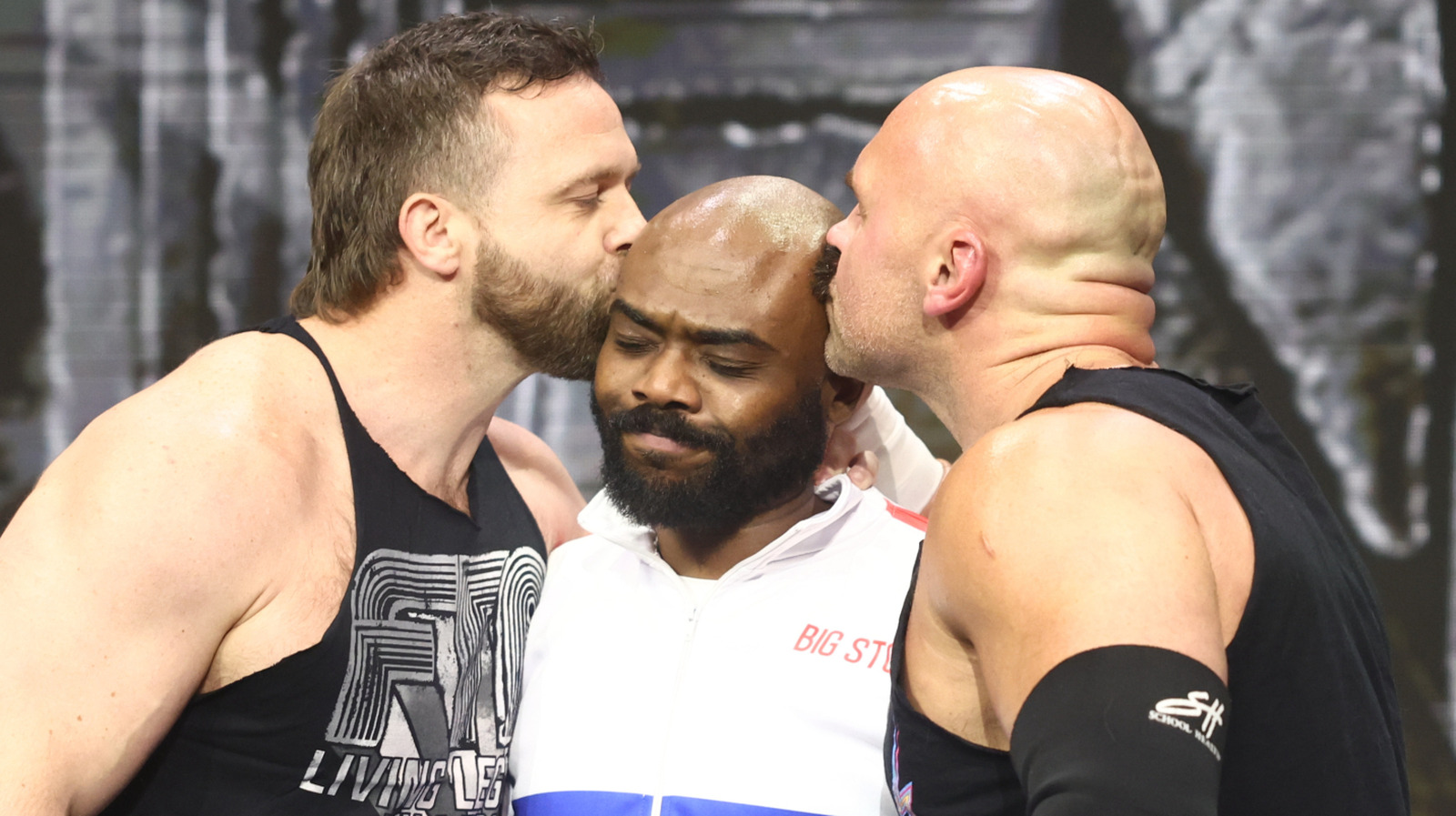 FTR, Big Boom AJ, Hijos de Texas se llevan a casa victorias en AEW en 2025 Hora cero