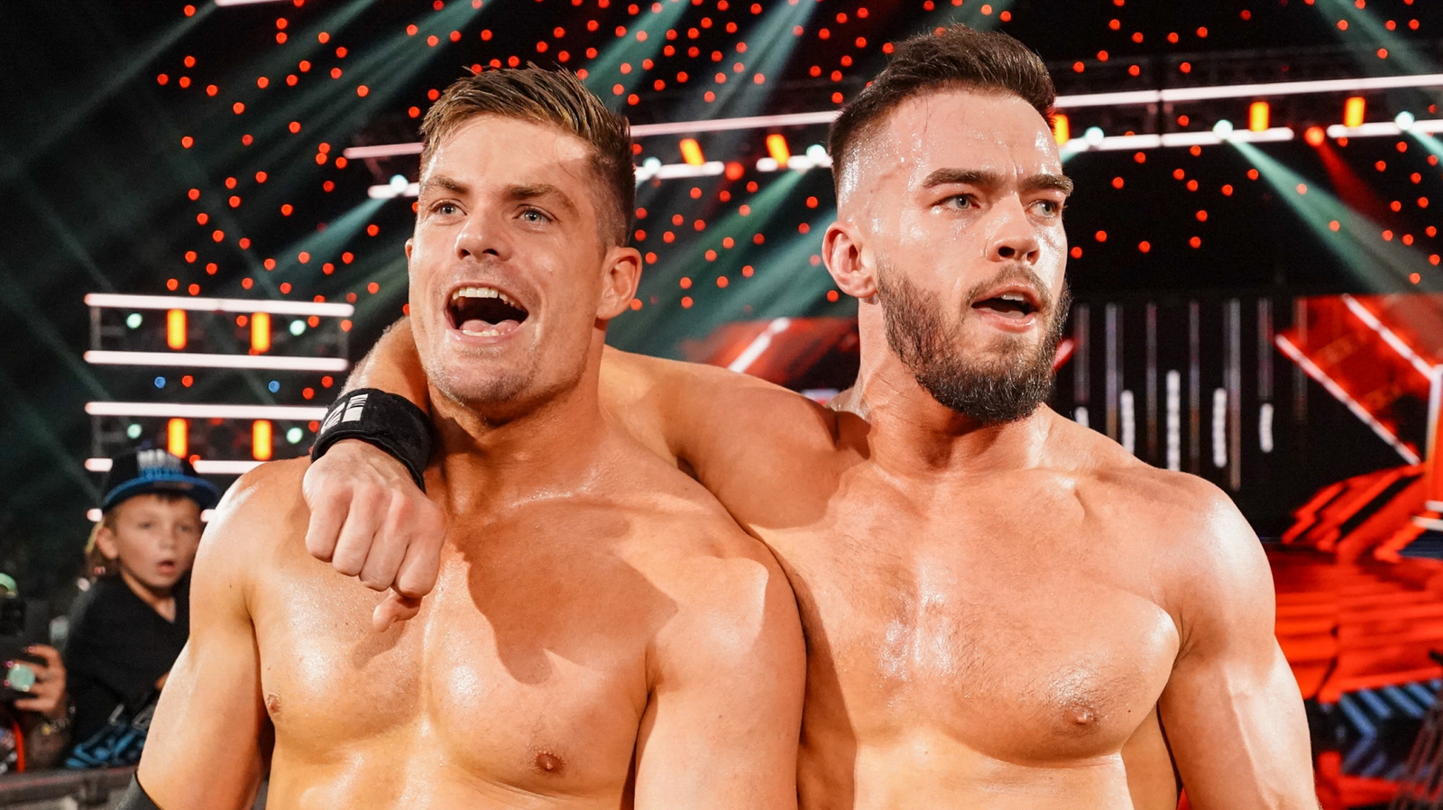 Grayson Waller dice que la teoría de Austin está lesionada, rompe en silencio el equipo de etiqueta en WWE Raw