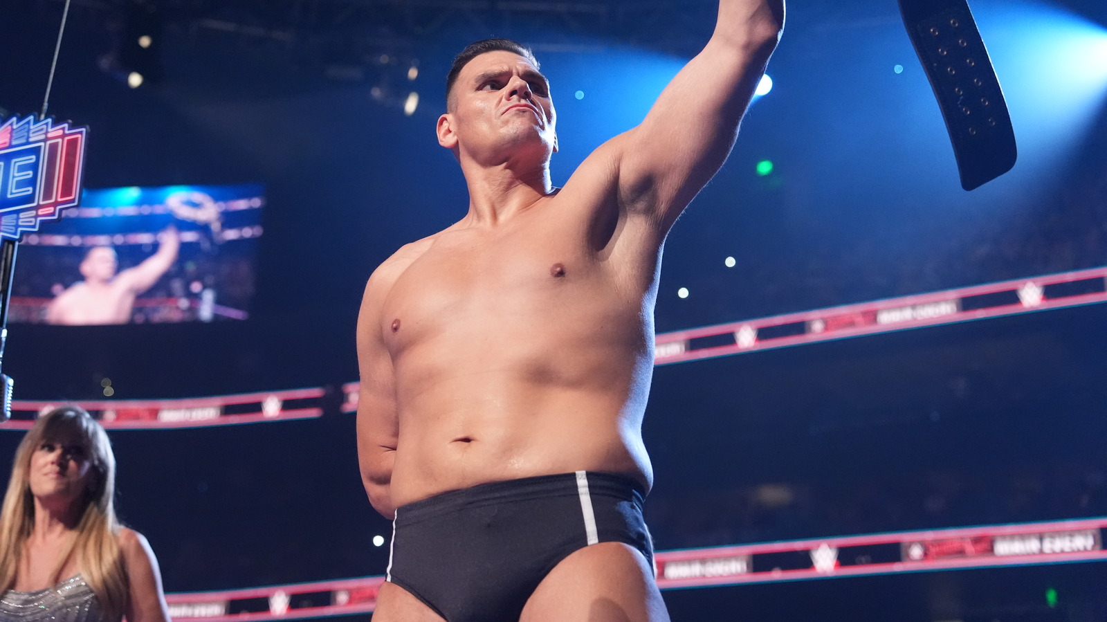 JBL habría pagado 'lo que sea' para ver a Gunther enfrentar a esta controvertida y difunta estrella de la WWE