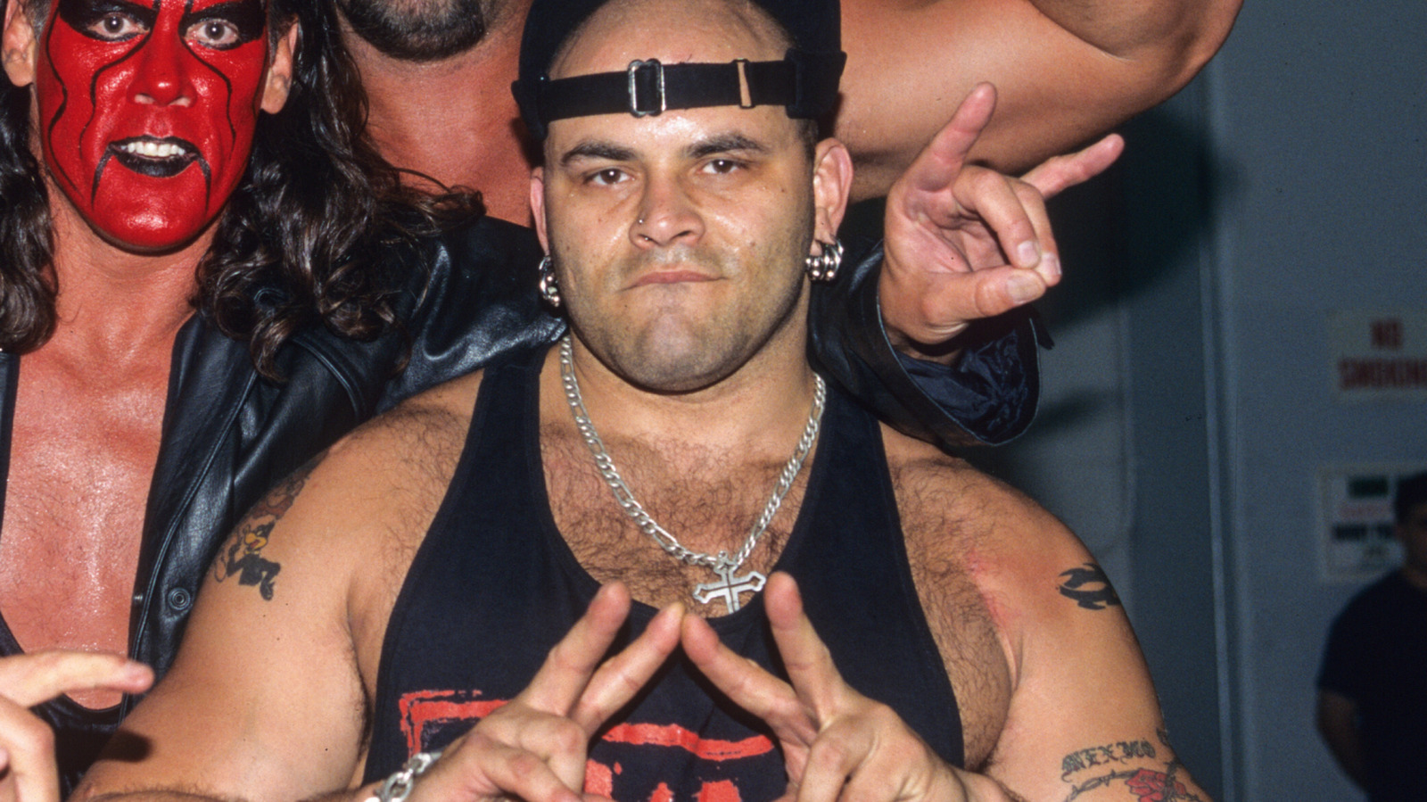 Konnan llama a esto propuesto AEW en: Estipulación de Texas 'Hokey'