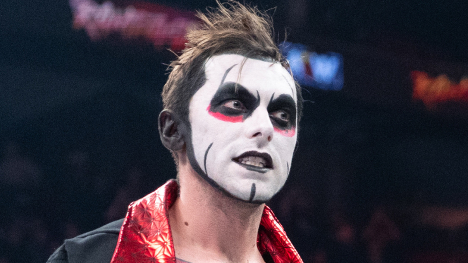 La estrella de AEW y ROH, Danhausen, anuncia el nacimiento del primer hijo