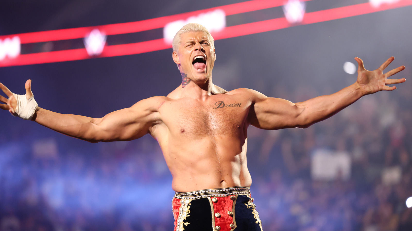 La estrella de la WWE, Cody Rhodes, agradece a los fanáticos por 'montar con él en él en tweet críptico