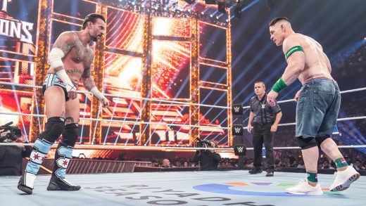 Mark Henry 'Burned Up Riendo' durante este momento de la Noche de Campeones de la WWE
