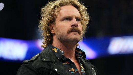 Nic Nemeth reacciona al Buckshot Lariat de Adam Page a Marina Shafir en una dinamita AEW