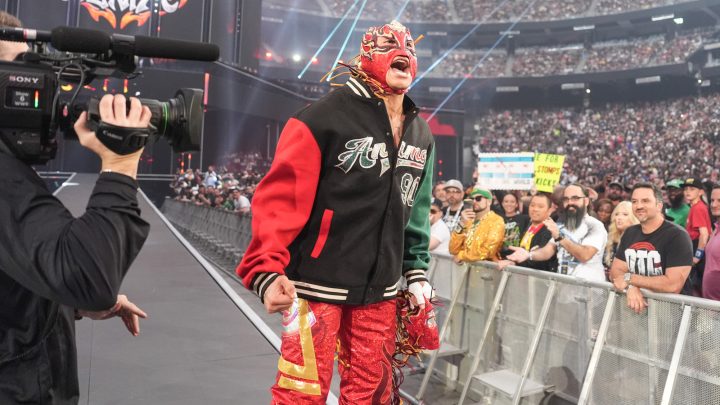 Resultados de la WWE Smackdown 7/25 - Campeonato de equipo de etiqueta de la WWE en juego, Cody Rhodes aparece y más
