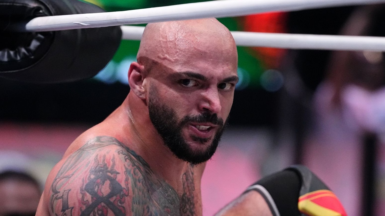 Ricochet de AEW para competir contra el legendario TNA y ROH Trailblazer en el espectáculo independiente