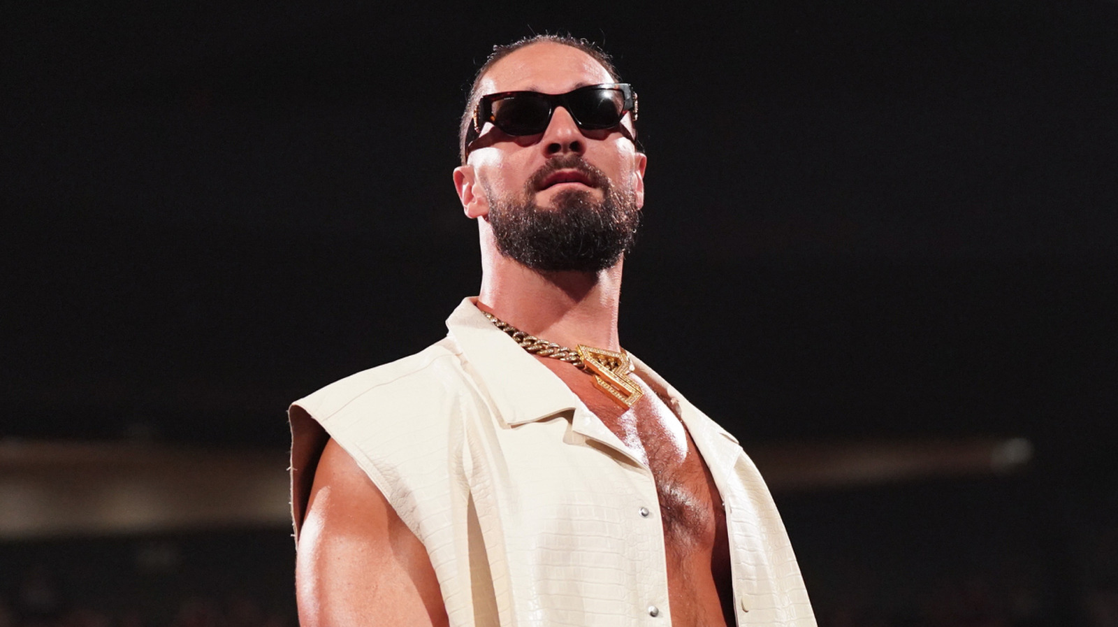 Seth Rollins de WWE compara Roman Reigns con el mariscal de campo de MVP del Super Bowl en varios tiempos