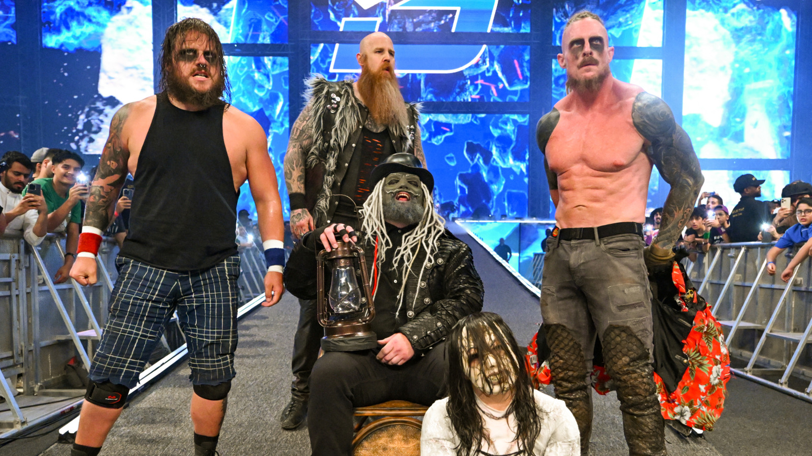 Wyatt Sicks derrota a Street Bectites, Capture WWE Tag Team Títulos en Smackdown
