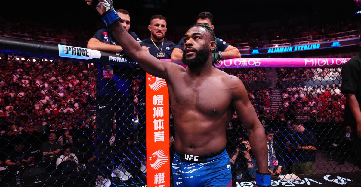 Aljamain Sterling revela detalles sobre lesiones sufridas durante la pelea de Brian Ortega en UFC Shanghai