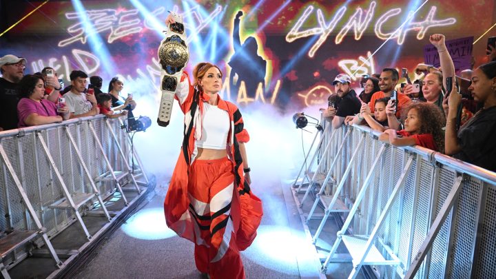 Becky Lynch aprovecha a Maxxine Dupri, conserva el título intercontinental de las mujeres en WWE RAW