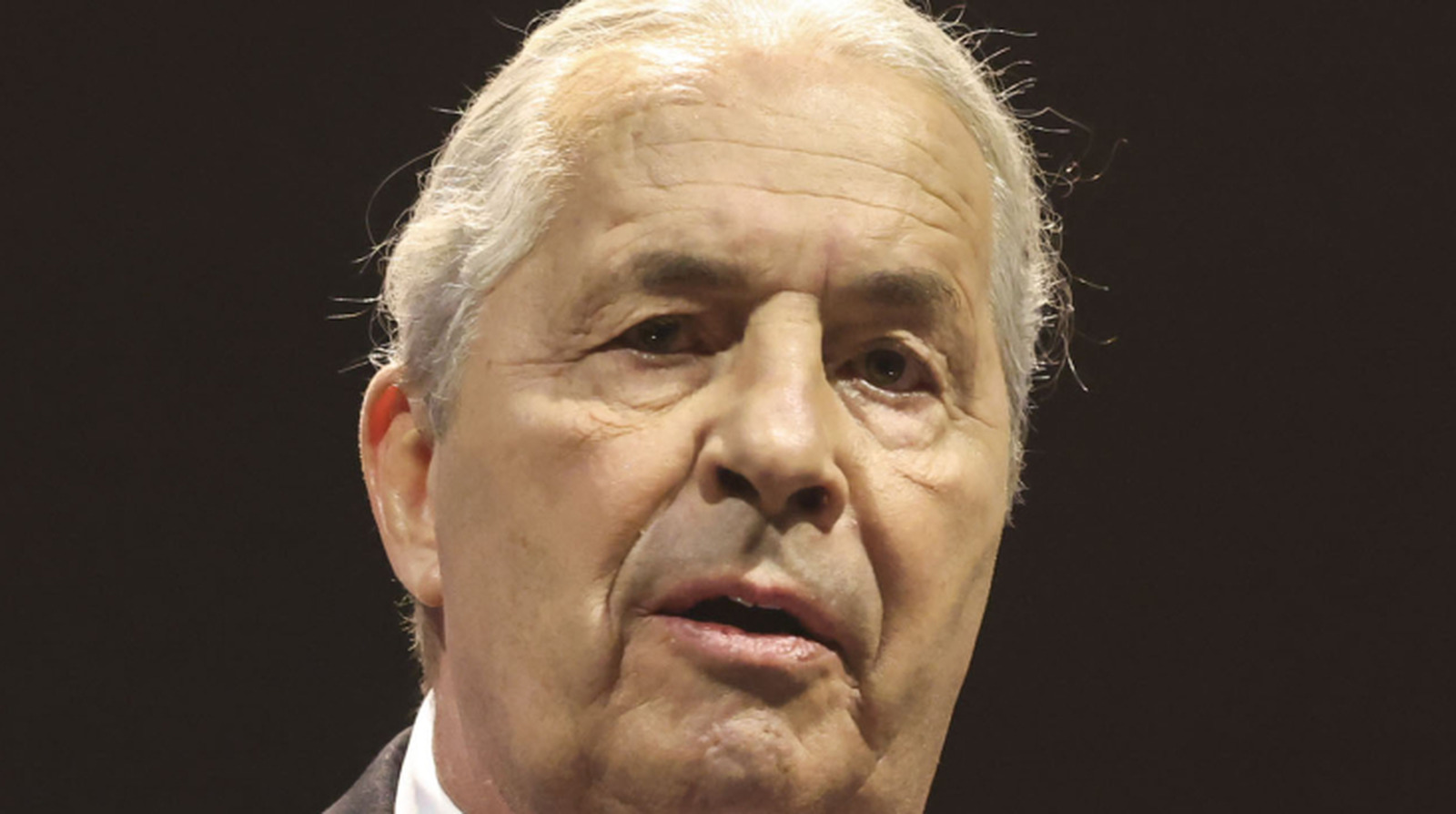 Bret Hart reacciona a estas estrellas de la WWE haciendo sus movimientos