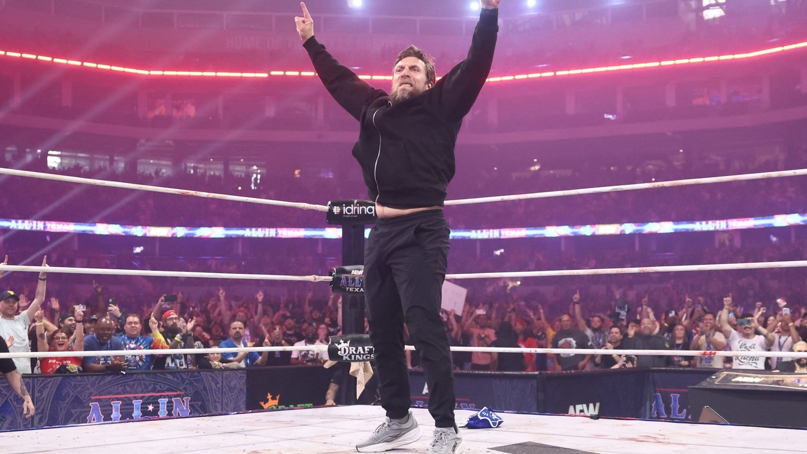 Bryan Danielson regresando a AEW TV en Dynamite & Probidden Door, pero no en el ring