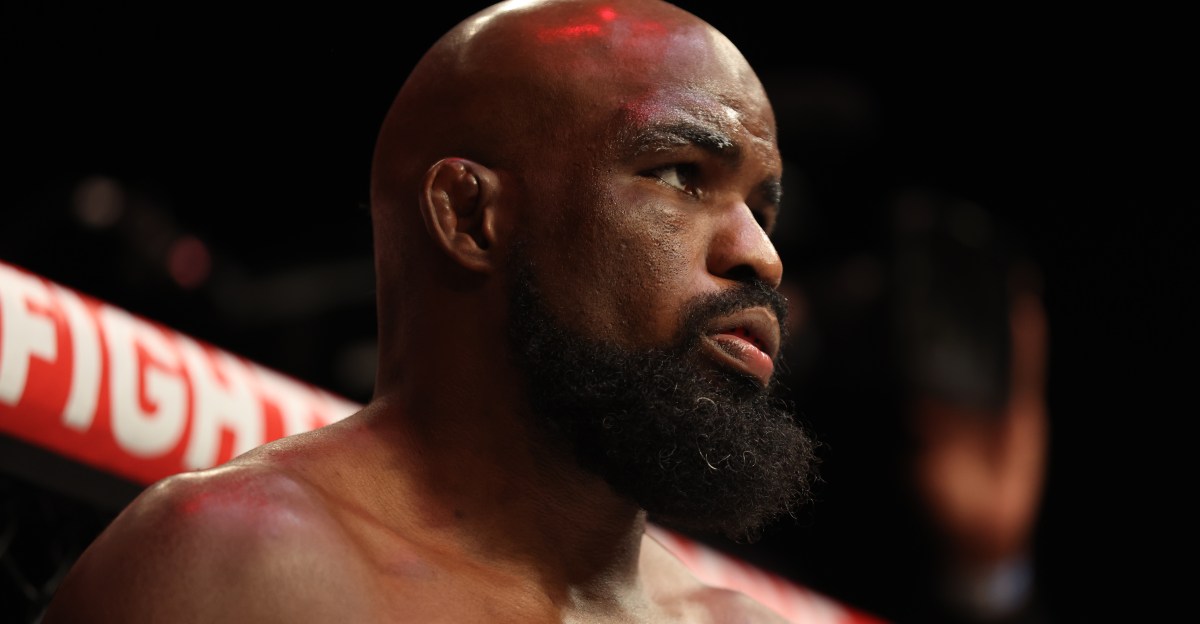 Corey Anderson relata al ejecutivo de UFC diciéndole por qué no estaba recibiendo una oportunidad por el título
