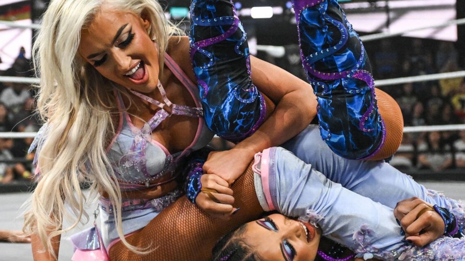 Informe de calificaciones y auditores de WWE NXT: 26/08/2025