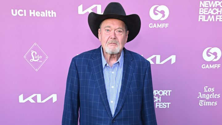 Jim Ross revela una longitud de un acuerdo, ya sea que esté en comentarios en la puerta prohibida
