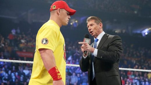 John Cena Entre la actual WWE Stars celebrando el 80 cumpleaños de Vince McMahon