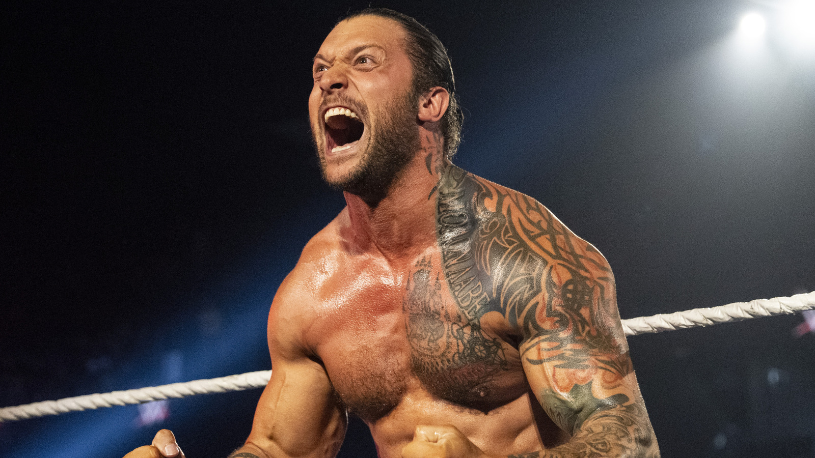 Karrion Kross detalla la sabiduría de WWE R-Truth sobre los logros de la lista principal