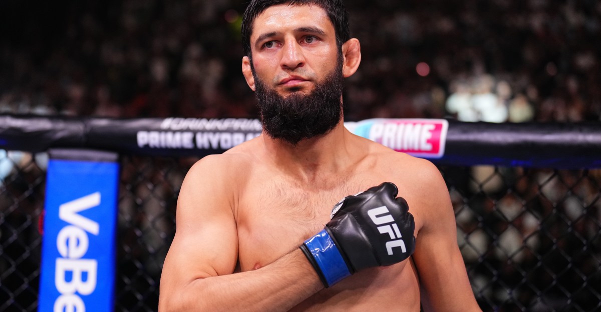 Khamzat Chimaev le da crédito a Donald Trump por regresar a nosotros, pero no cree que sea bienvenido en la tarjeta de la Casa Blanca de UFC