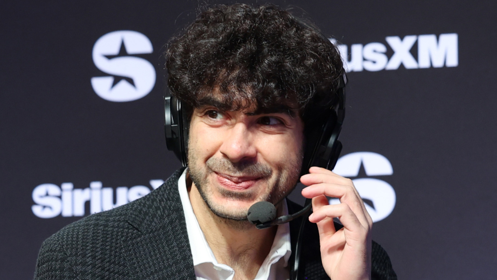 Los ex campeones de la etiqueta de seis hombres ROH firman acuerdos a largo plazo con AEW