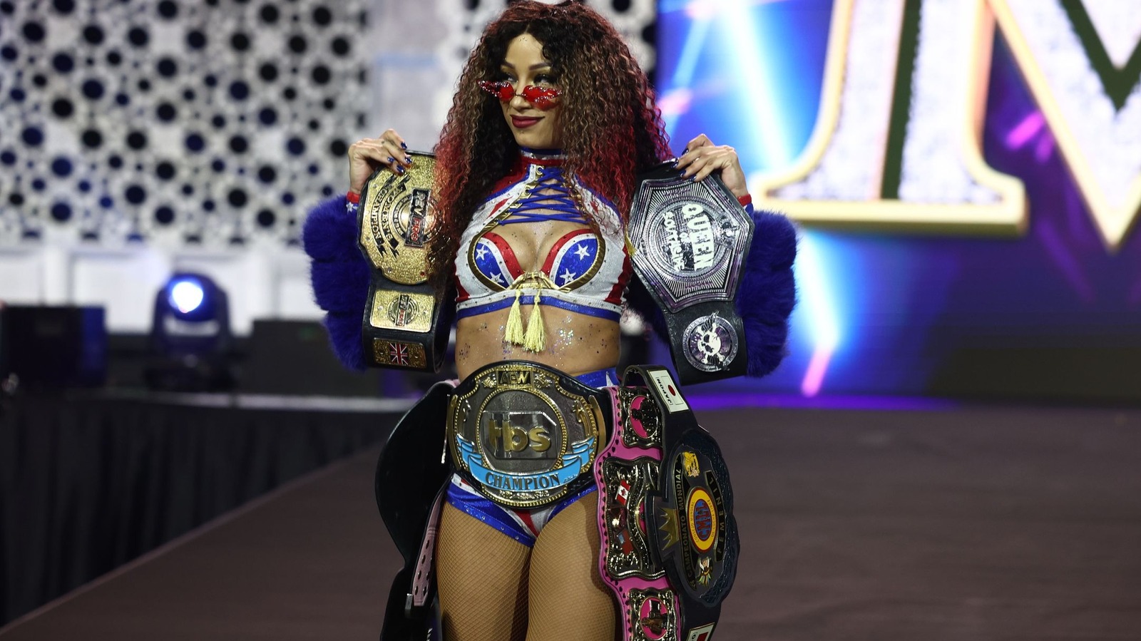 Mercedes Mone saca una victoria de cuatro vías para la 19a defensa del título de AEW TBS en la puerta prohibida