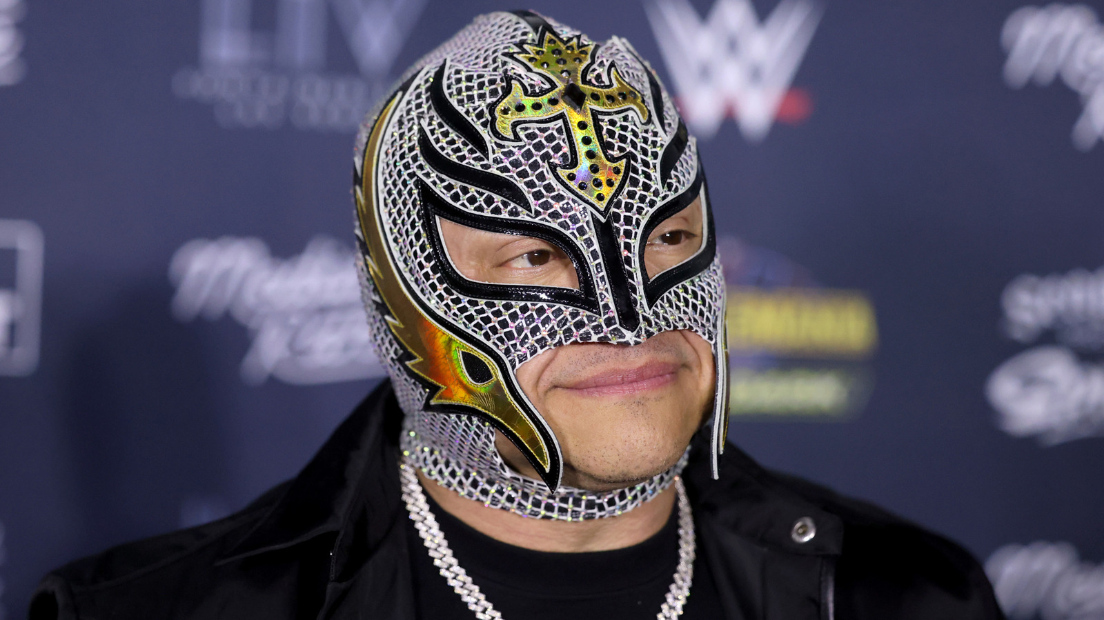 Rey Mysterio de WWE anuncia que inducirá a Konnan al Salón de la Fama de AAA en Triplemania