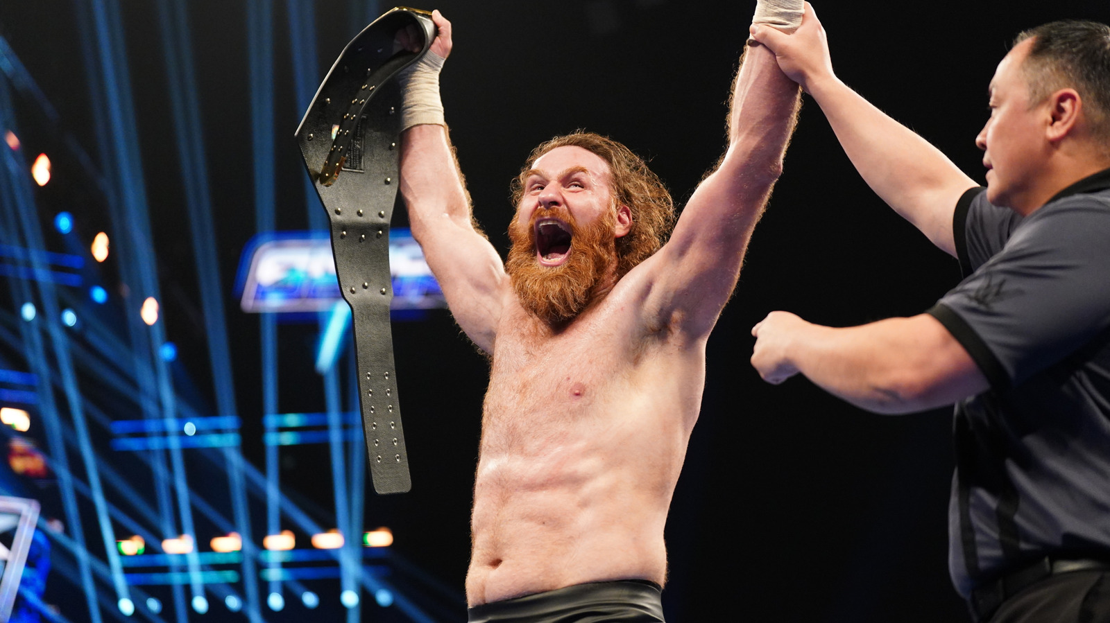 Sami Zayn derrota a solo sikoa, gana el título estadounidense de los hombres de la WWE por primera vez en Smackdown