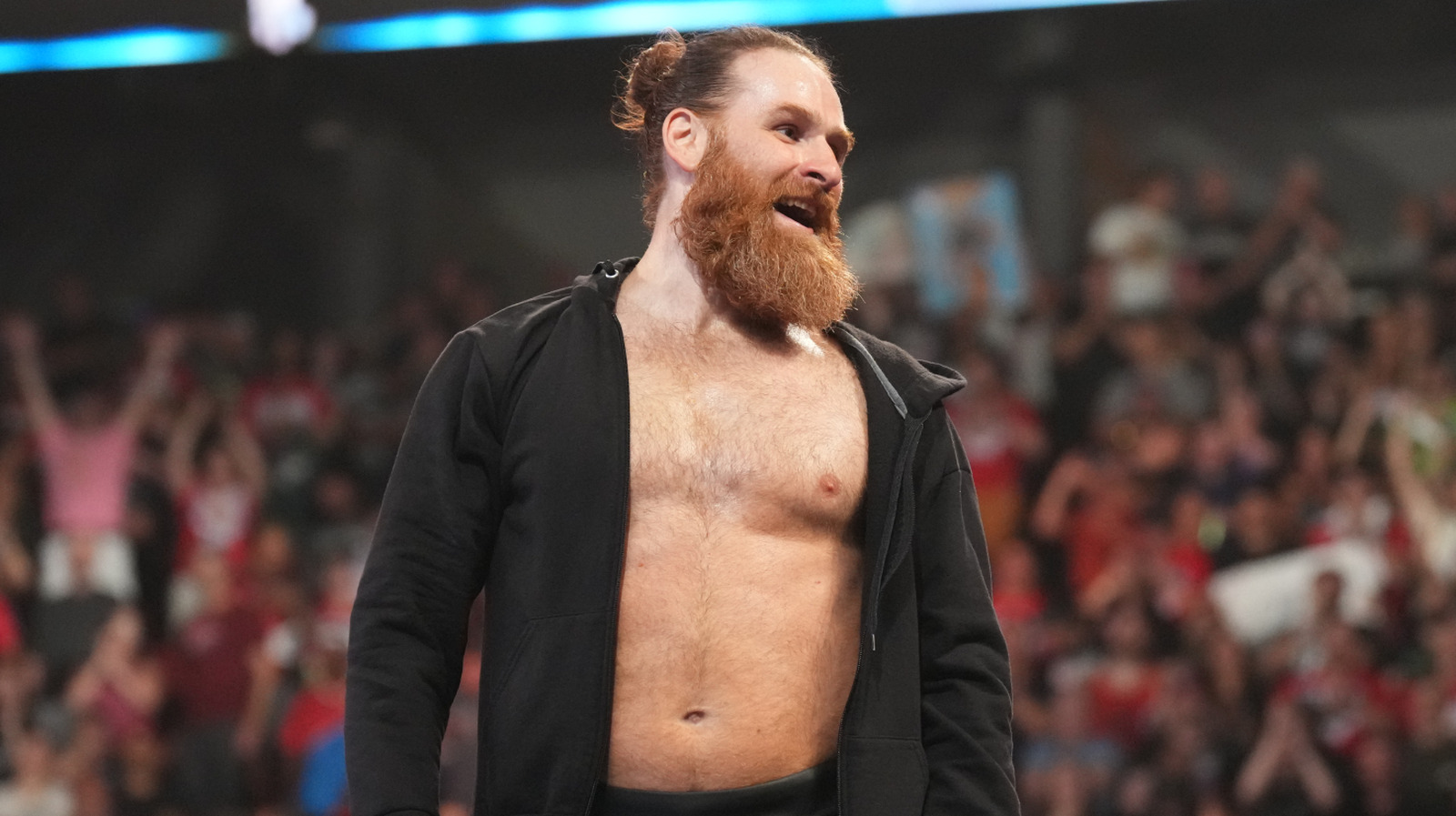 Sami Zayn se muda oficialmente a WWE Smackdown, le dice a Solo Sikoa que viene por el título de nosotros