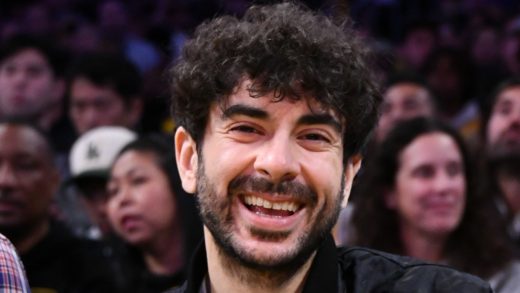 Tony Khan revela planes para emparejar un espectáculo AEW con el evento de golf de caridad 'Fairway to Heaven'