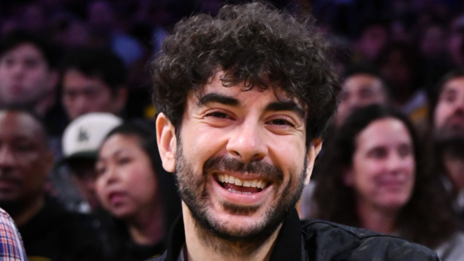 Tony Khan revela planes para emparejar un espectáculo AEW con el evento de golf de caridad 'Fairway to Heaven'