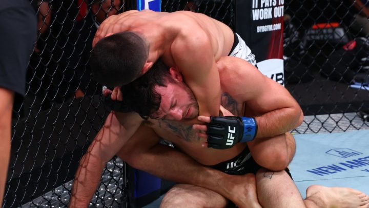 UFC 319 Video: Baisangur Susurkaev obtiene 2da victoria en 4 días después de tocar a Eric Nolan con un estrangulador trasero desnudo