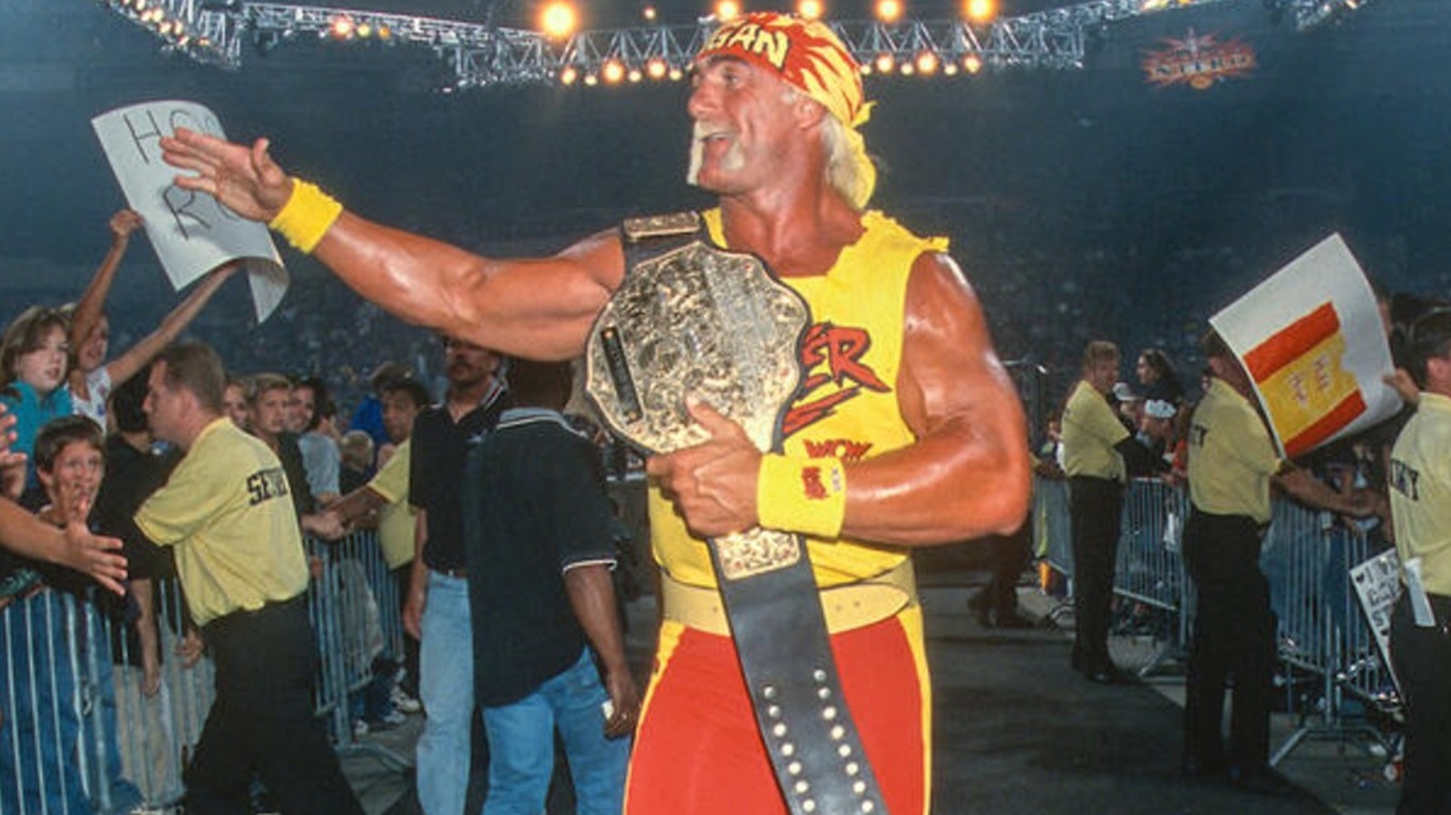 WWE Hofer recuerda su papel en traer a Hulk Hogan a WCW