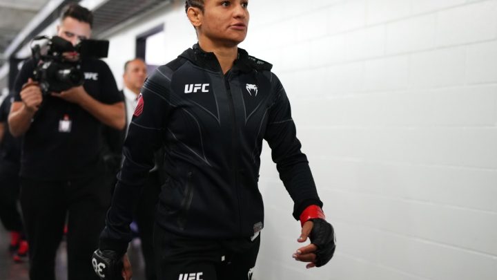 13 peleas El veterinario de UFC anuncia la jubilación: 'Era el droga que era un superhéroe'
