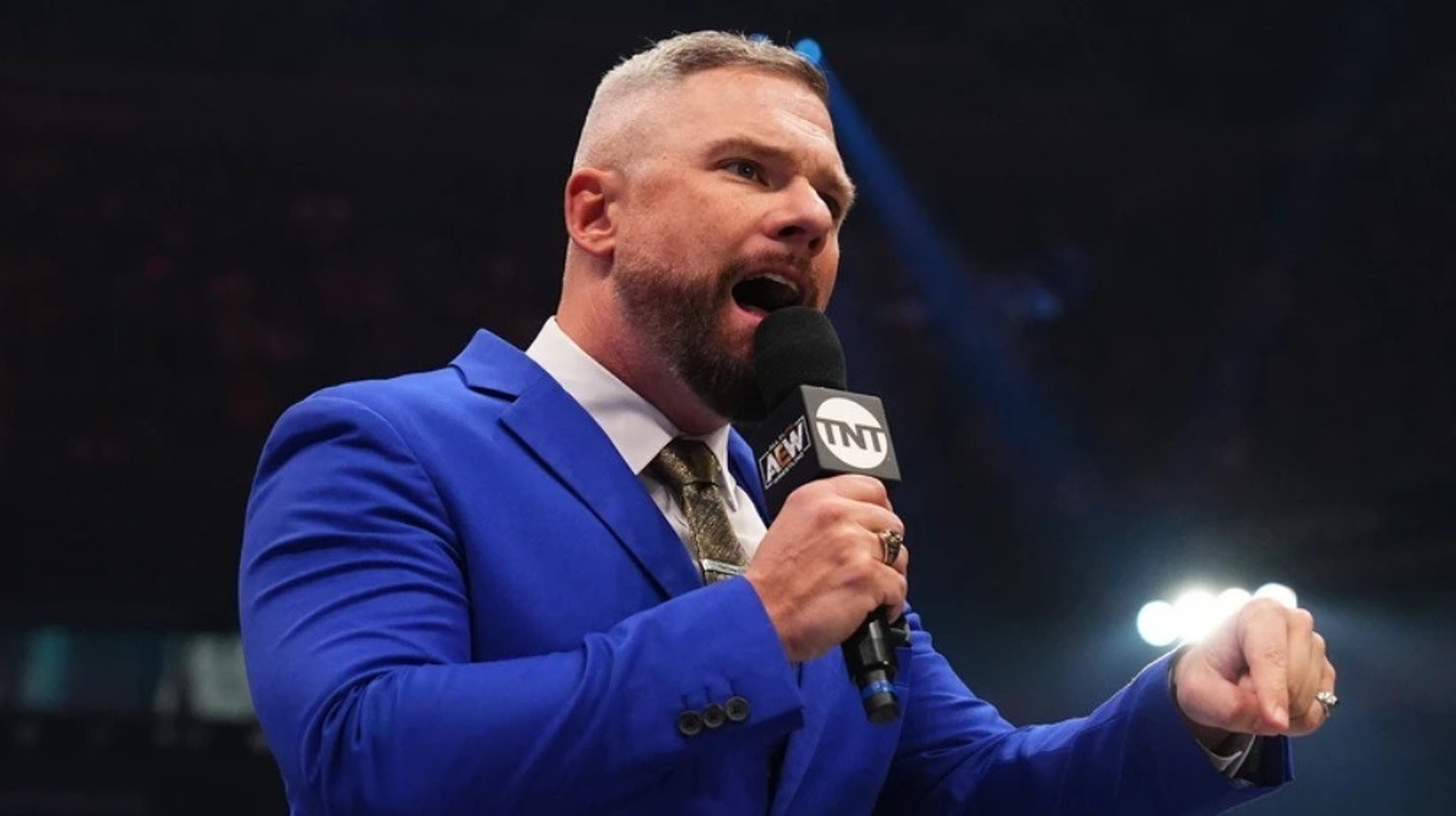 Actualización detrás del escenario sobre el estado de la lesión de Smart Mark Sterling de AEW