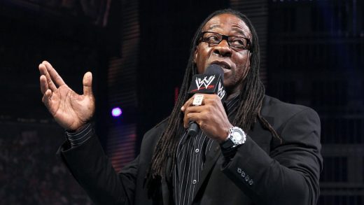 Booker T dice este ex campeón femenino de la WWE 'Spit in the Face' de Pro Wrestling