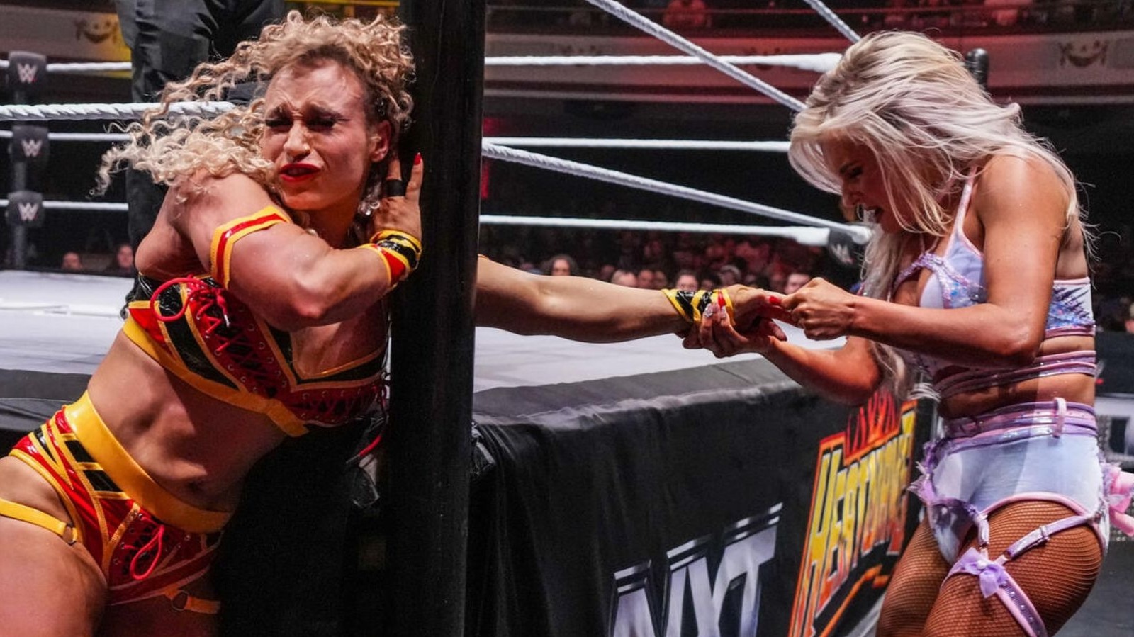 Estipulación extrema agregada a la WWE NXT de Blake Monroe No Mercy Match