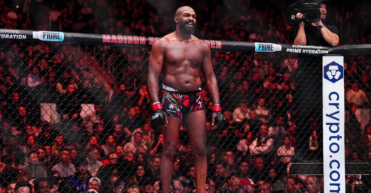 Henry Cejudo: 'Dana White va a ceder' y deja que Jon Jones pelee en la Casa Blanca de UFC