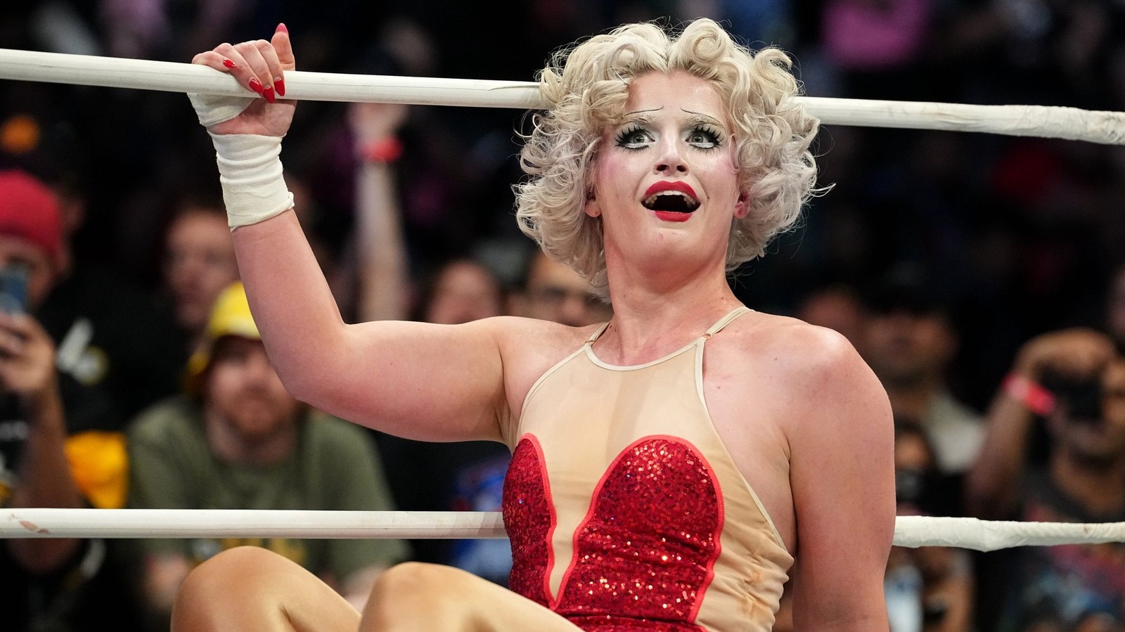 La tormenta de Toni de AEW llama a Tony Khan 'el mejor tipo de jamás' con 'lo mejor de las intenciones'