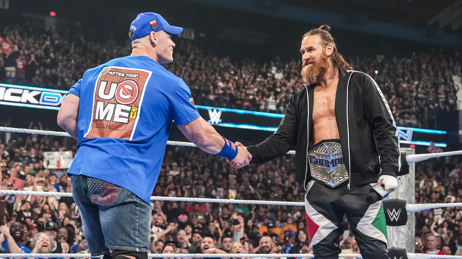 Mark Henry discute a la multitud Booing Fan favorito de los fanáticos Babyface Sami Zayn en WWE Smackdown