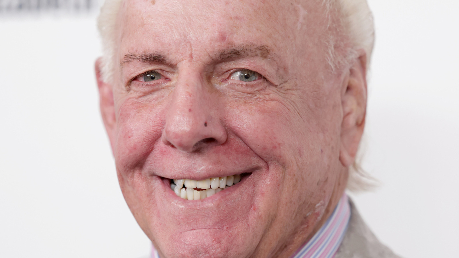 Ric Flair llama a Charlotte de WWE 'mejor luchador del mundo', nombra a la sola persona cercana