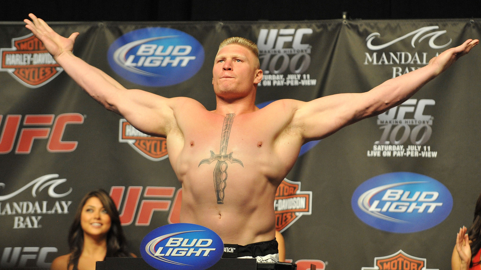 Scott D'Amore confirma que Brock Lesnar de WWE estaba en conversaciones con TNA Wrestling al mismo tiempo