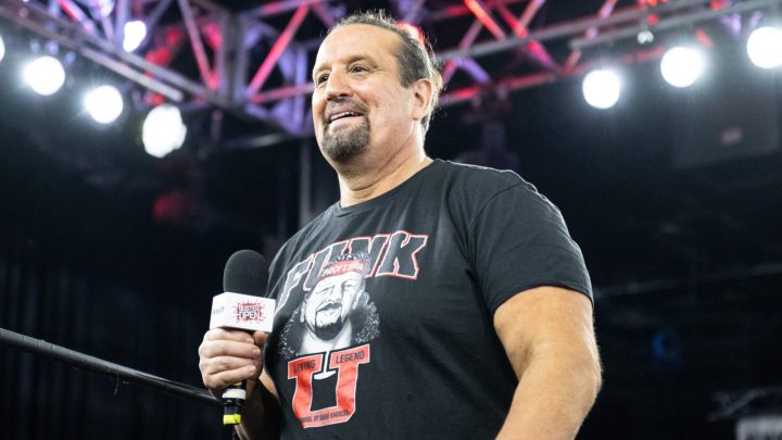 Tommy Dreamer se sorprende que WWE no le dio a esta estrella un 'golpe de nocaut' en Raw