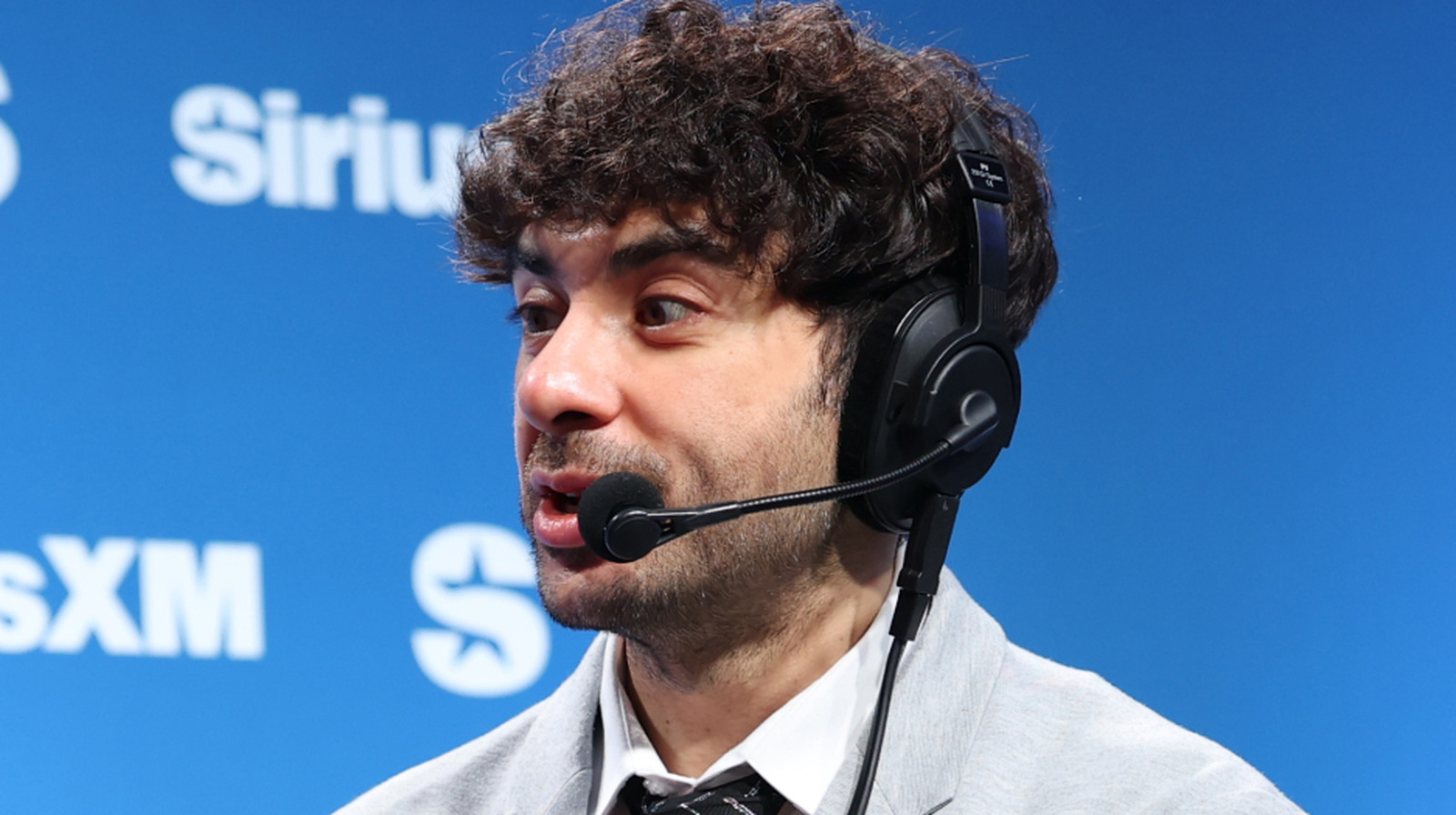 Tony Khan ve odio 'generacional' en esta intensa disputa